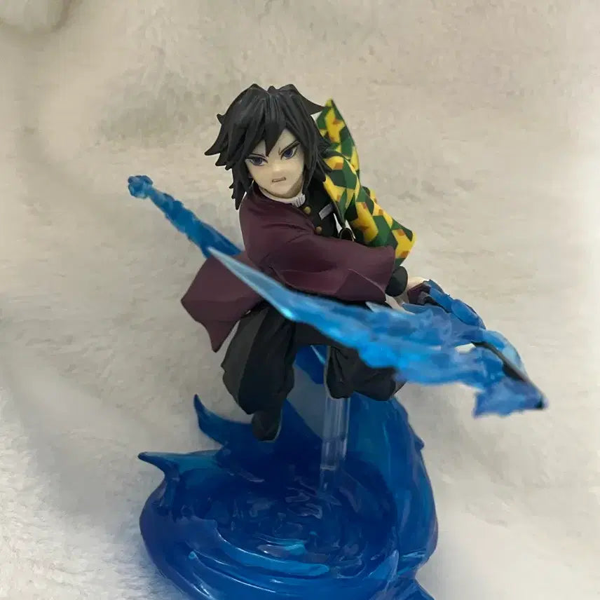 [BUNJANG] Demon Slayer Giyu Figure / 귀멸의칼날 기유 피규어