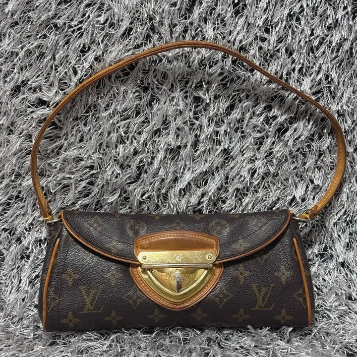 [BUNJANG] Louis Vuitton Beverly Clutch Shoulder Bag / 루이비통 비버리 클러치 숄더백