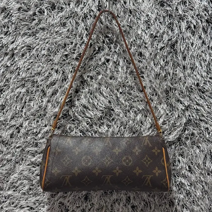 [BUNJANG] Louis Vuitton Beverly Clutch Shoulder Bag / 루이비통 비버리 클러치 숄더백