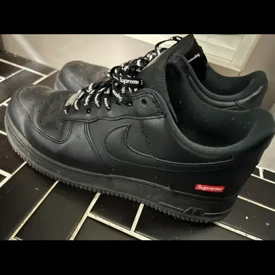[BUNJANG] Nike Supreme Air Force 1 Low Black / 나이키 슈프림 에어포스1 로우 블랙 270