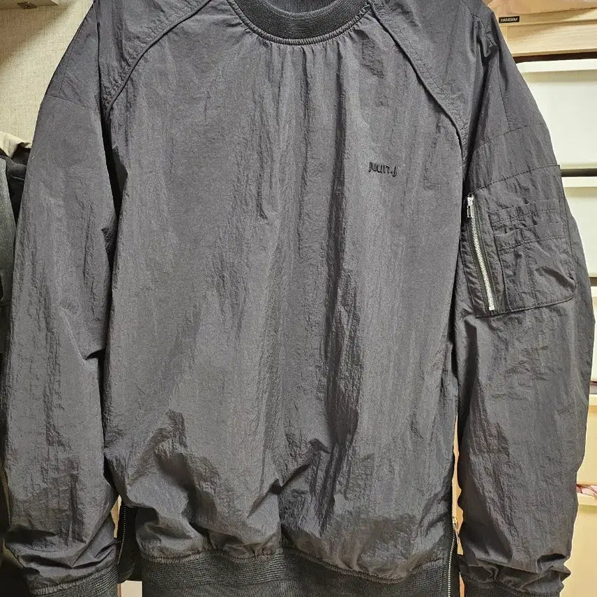[BUNJANG] JUUN.J Black MA-1 Nylon Pullover Windbreaker / juunj 블랙 MA-1 나일론 풀오버 바람막이S(실사107)