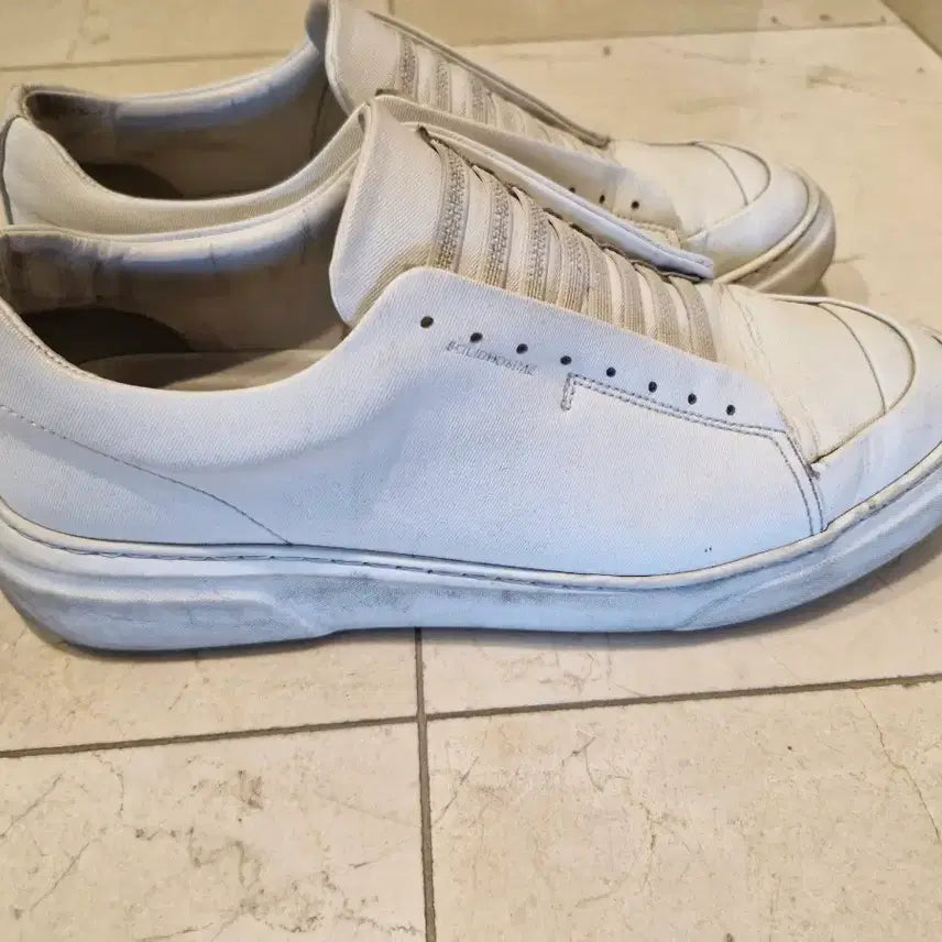 [BUNJANG] Solid Homme White Sneakers (Size 43) / 솔리드옴므 화이트 스니커즈 43