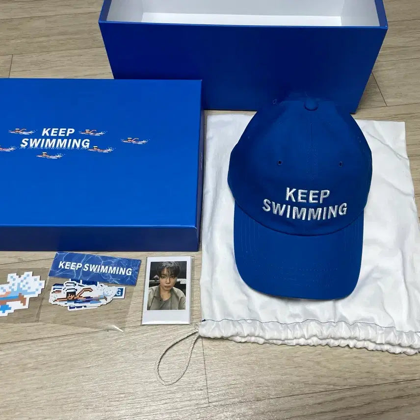 [BUNJANG] BTS Concert Goods Keep Swimming Hat / BTS콘서트 굿즈 모자