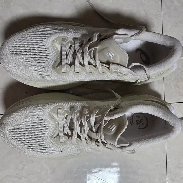 [BUNJANG] Superblast 2 Running Shoes / 슈퍼블라스트2 250