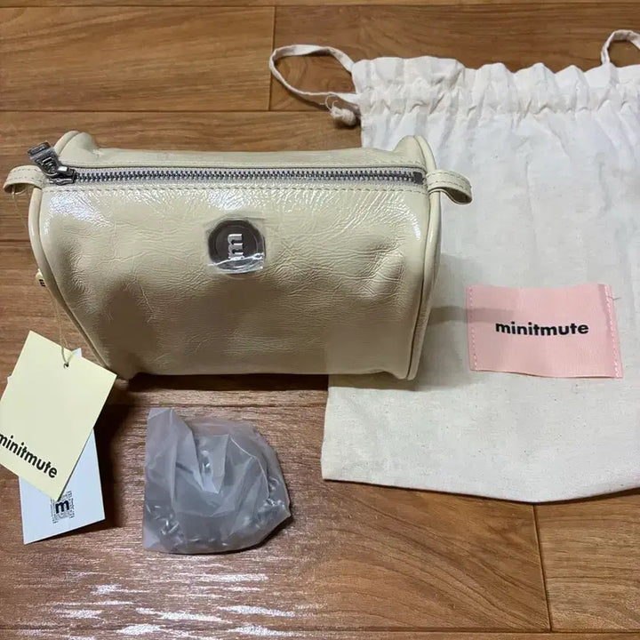 [BUNJANG] MinuteMute Brett Mini Ivory Bag / 미닛뮤트 브렛 미니 아이보리 (새상품)