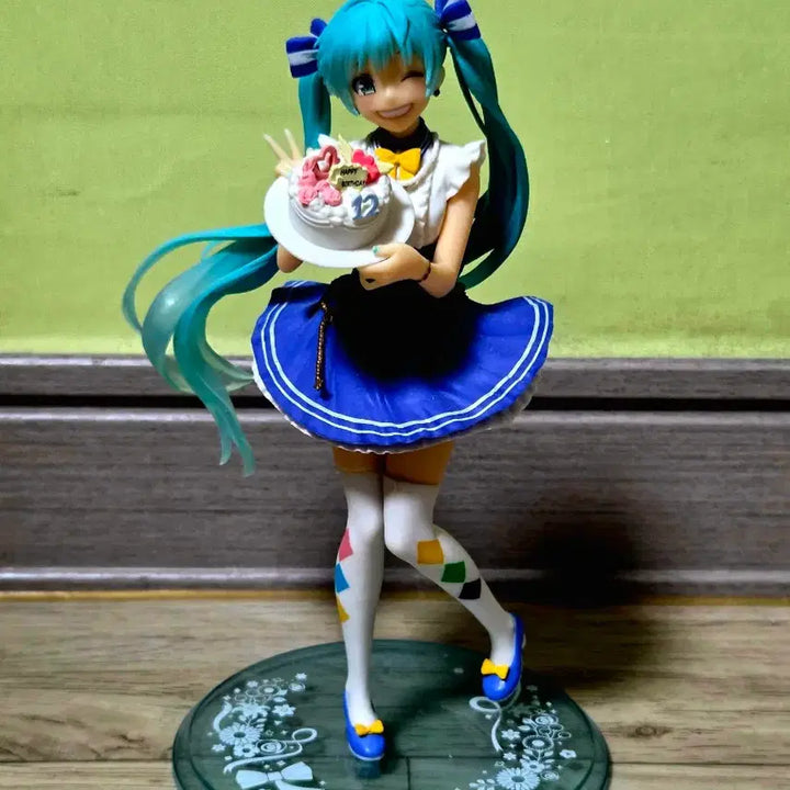 [BUNJANG] Taito Hatsune Miku Birthday 2019 Ver. 12th Anniversary Figure / 타이토 하츠네 미쿠 생일 Birthday 2019 버전 12주년 피규어
