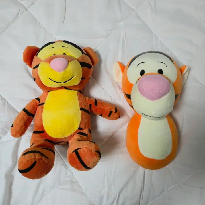[BUNJANG] Disney Winnie the Pooh Tigger Large Plush Doll (30cm) / 대형인형 30cm 큰인형 오뚜기 티거 캐릭터 인형모음 디즈니 곰돌이푸