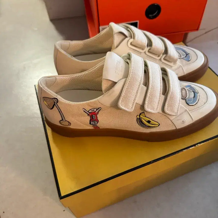 [BUNJANG] Fendi Velcro Sneakers / 펜디 벨크로 스니커즈