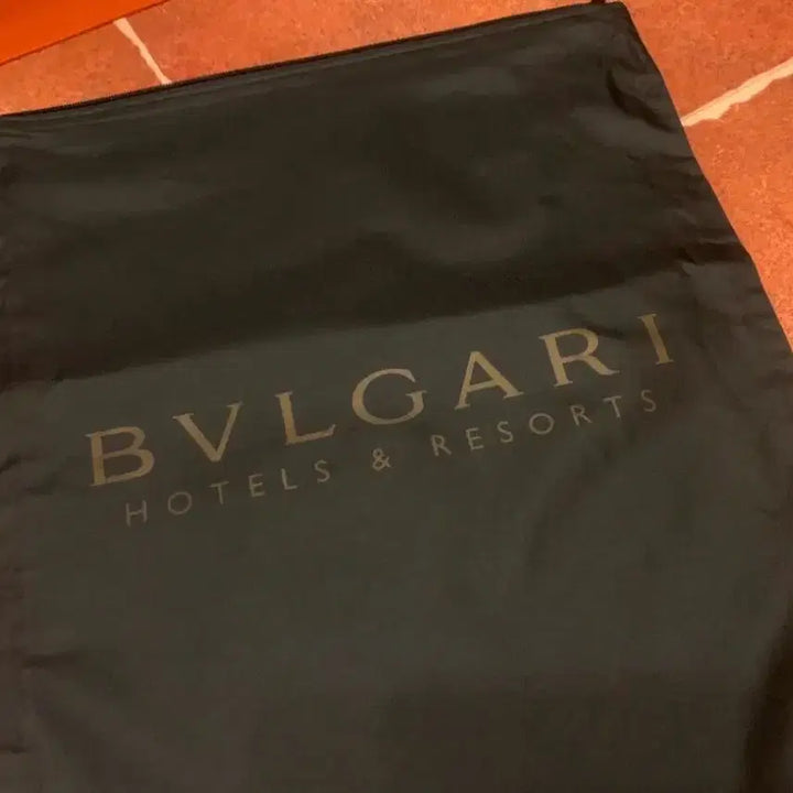 [BUNJANG] Bvlgari Hotel Amenity Pouch Zipper Storage / 불가리 호텔 어메니티 파우치 지퍼 수납