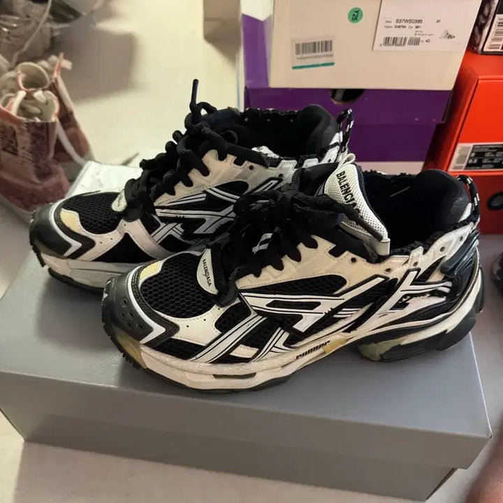 [BUNJANG] Balenciaga New Runner Sneakers / 발렌시아가 뉴러너
