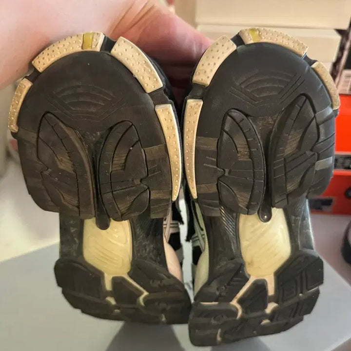[BUNJANG] Balenciaga New Runner Sneakers / 발렌시아가 뉴러너