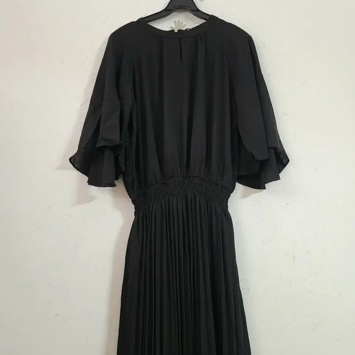 [BUNJANG] Black Pleated Long Dress (Free Size) / 블랙 플리츠 롱 원피스 Free 사이즈