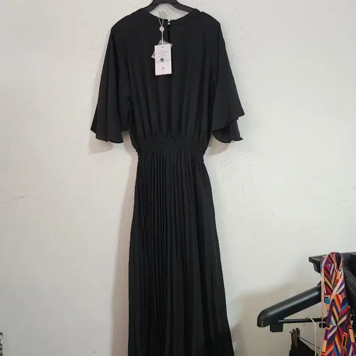 [BUNJANG] Black Pleated Long Dress (Free Size) / 블랙 플리츠 롱 원피스 Free 사이즈