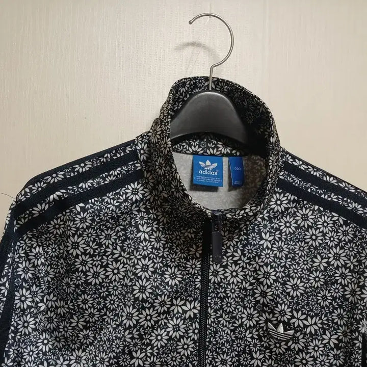 [BUNJANG] Adidas Flower Pattern Track Jacket 90 / 아디다스 플라워 패턴 트랙 자켓 90