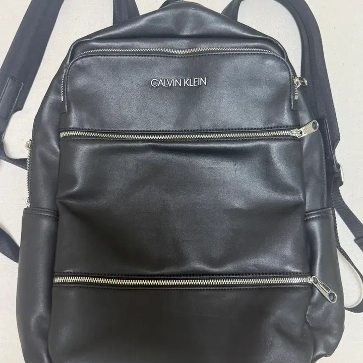 [BUNJANG] Calvin Klein Black Leather City Backpack / 캘빈클라인 블랙 레더 시티 백팩 CK