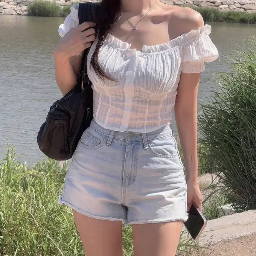 [BUNJANG] Hipnatic Self-Produced Slim Crop Frill Smock Blouse - Ivory / 아이보리 히프나틱 자체제작 슬림 크롭 프릴 스모크 블라우스