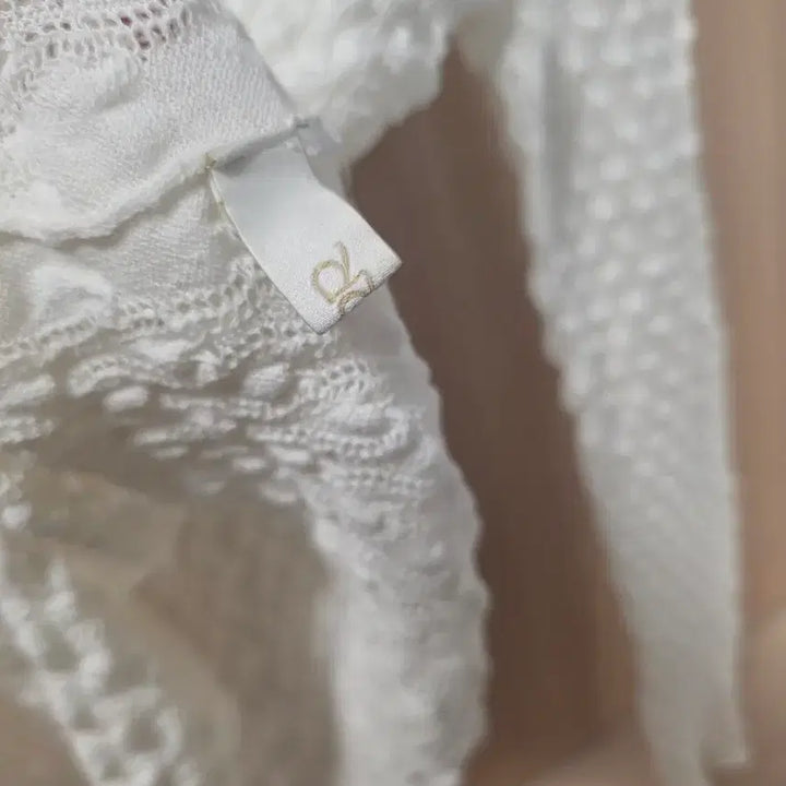 [BUNJANG] ORR Lace Round Pullover White M / ORR  오르  레이스 라운드 풀오버  화이트  M