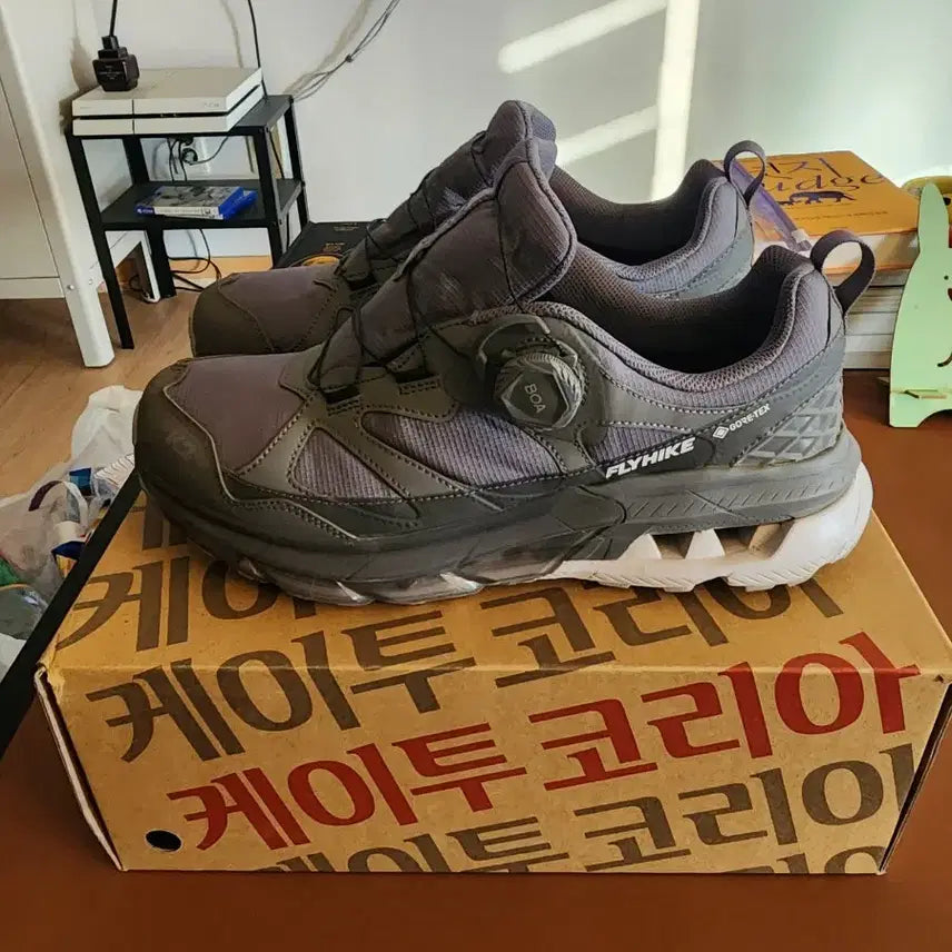 [BUNJANG] K2 Flyhike Gore-Tex Hiking Boots - Grey, 270 / K2 플라이하이크 고어텍스 등산화 그레이 270