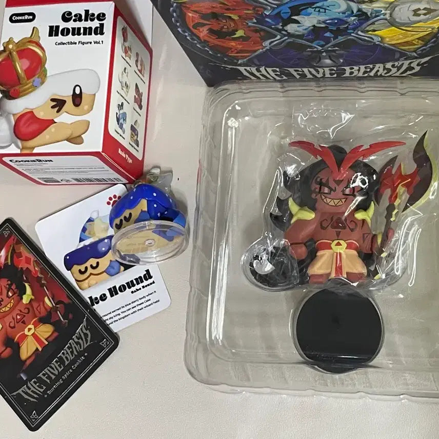 [BUNJANG] Cookie Run Kingdom Burning Spice Cookie Figure &amp; Cake Hound Figure Set / 쿠키런 킹덤 버닝스파이스 쿠키 피규어 + 케이크 피규어 세트