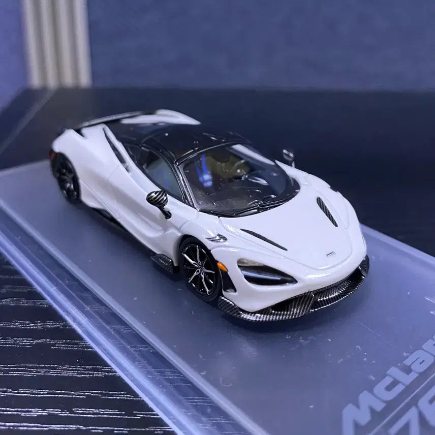 [BUNJANG] CM Model McLaren 765LT White Carbon 1:64 Scale / CM모델 맥라렌 765LT 화이트 카본 1:64 CM model