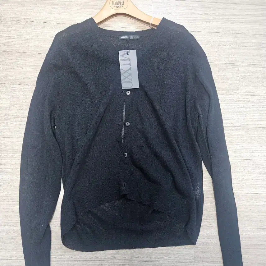 [SOLD OUT] MIXXO 검정색 가디건