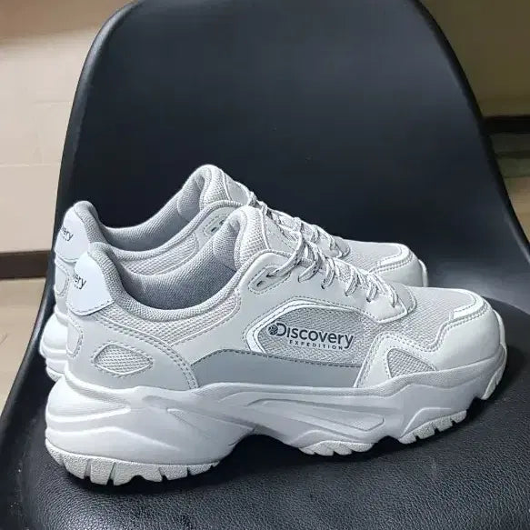 [BUNJANG] Discovery Expedition Sneakers White 235 / 디스커버리 익스페디션 운동화 화이트 235