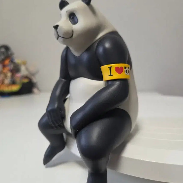 [BUNJANG] Sitting Panda Figurine Ornament / 앉아있는 팬더 피규어 장식품(노박스)