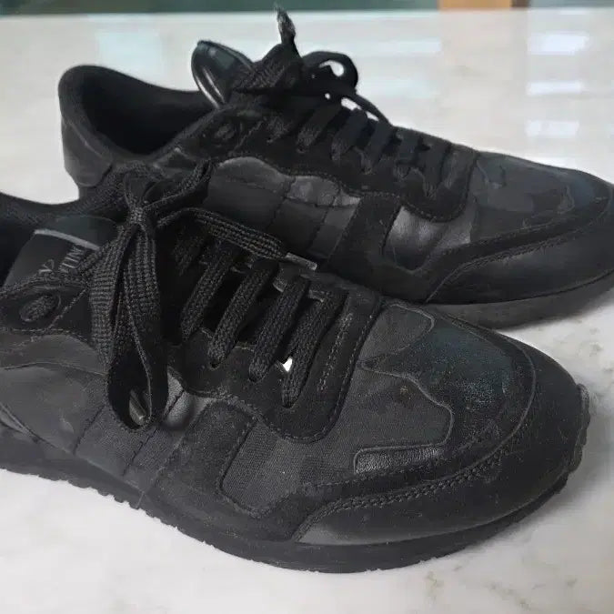 [BUNJANG] Valentino Black Sneakers Size 265 / 발럴티노 스니커즈 265