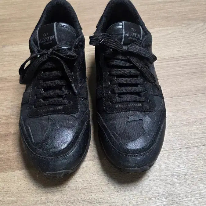 [BUNJANG] Valentino Black Sneakers Size 265 / 발럴티노 스니커즈 265