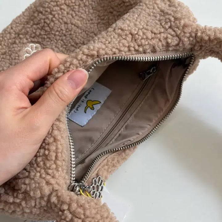[BUNJANG] What It Is Dumble Bag Beige / (택있는새상품)와릿이즌 뽀글이 덤블백 베이지