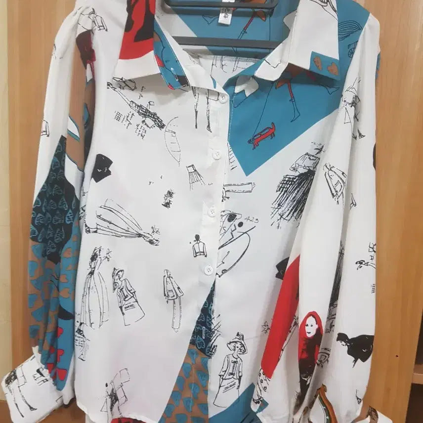 [BUNJANG] Pattern Printing Blouse (Size 66) / 패턴 프린팅 블라우스(66)미사용