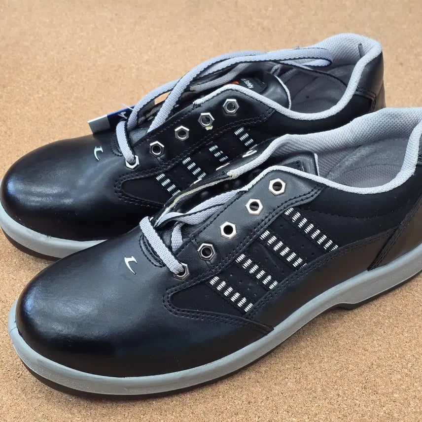 [BUNJANG] Lecaf Safety Work Shoes/Sneakers / 르까프 270사이즈 안전 작업화, 운동화 미착용 새상품