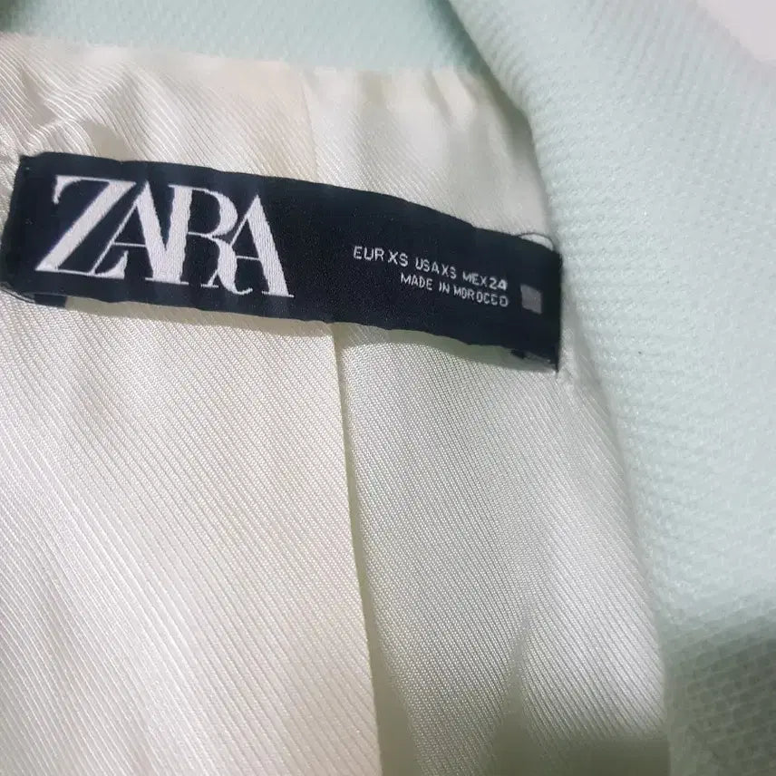 [BUNJANG] ZARA Mint Double-Button Long Jacket / ZARA  자라 브랜드 민트색 더블 버튼 자켓입니다총장84