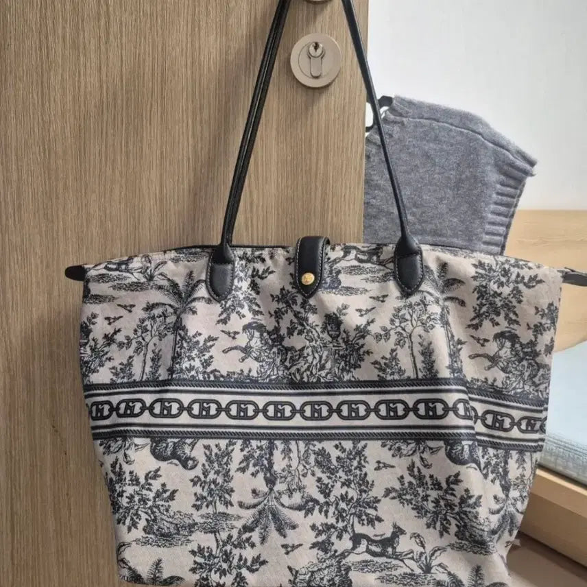 [BUNJANG] Hazzys Shoulder Bag / 헤지스 숄더백