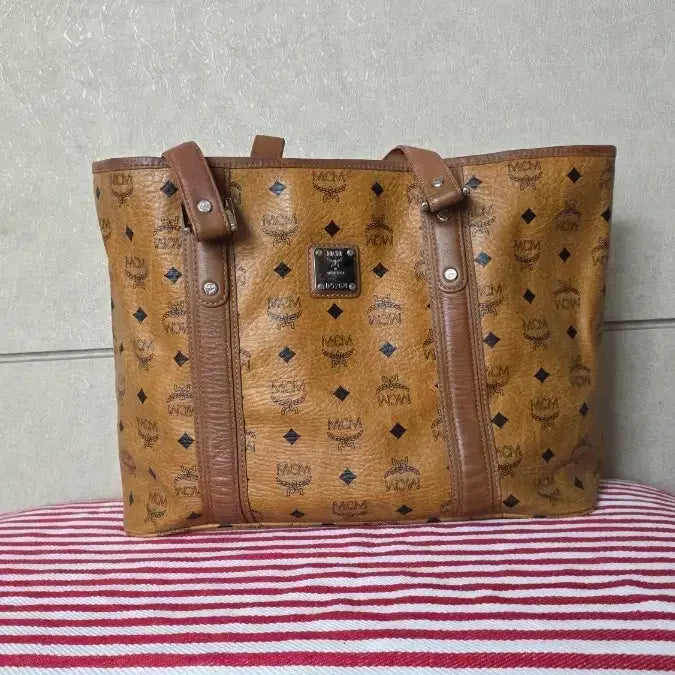 [BUNJANG] MCM Signature Pattern Shoulder Bag / MCM가방(숄더백)정품