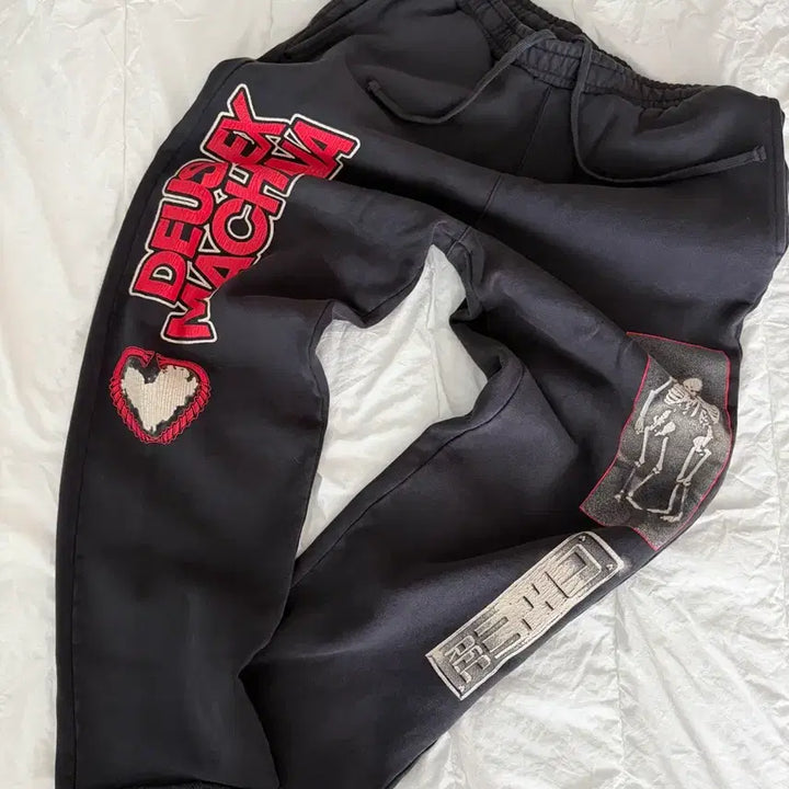 [BUNJANG] Deus Ex Machina Sweatpants / 데우스엑스마키나 스웻팬츠