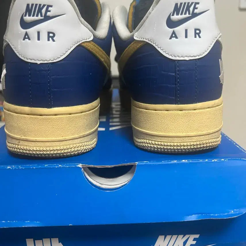 [BUNJANG] Nike Air Force 1 Undefeated Sneakers / 나이키 에어포스 1 언디핏
