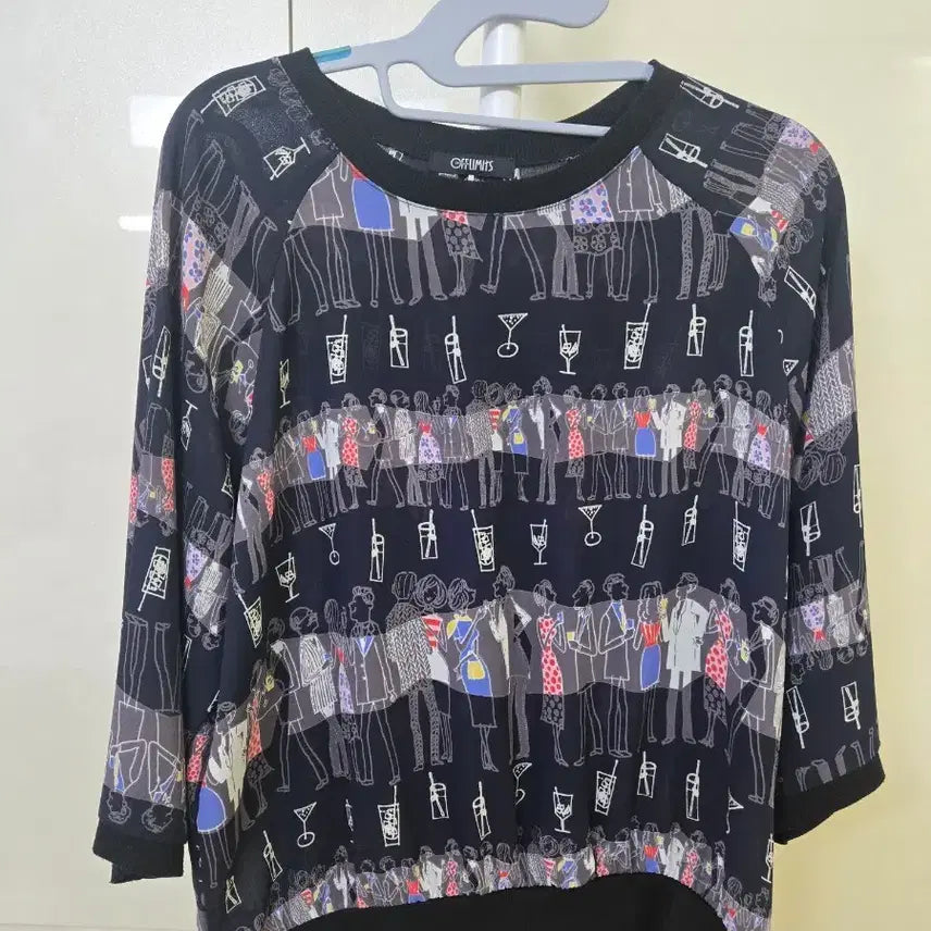 [BUNJANG] OFFLIMITS Pattern 3/4 Sleeve Blouse / OFFLIMITS 패턴 블라우스 칠부