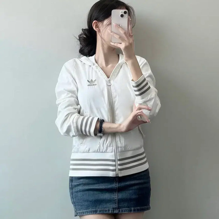 [BUNJANG] Adidas Hooded Windbreaker Jacket / 아디다스 바람막이