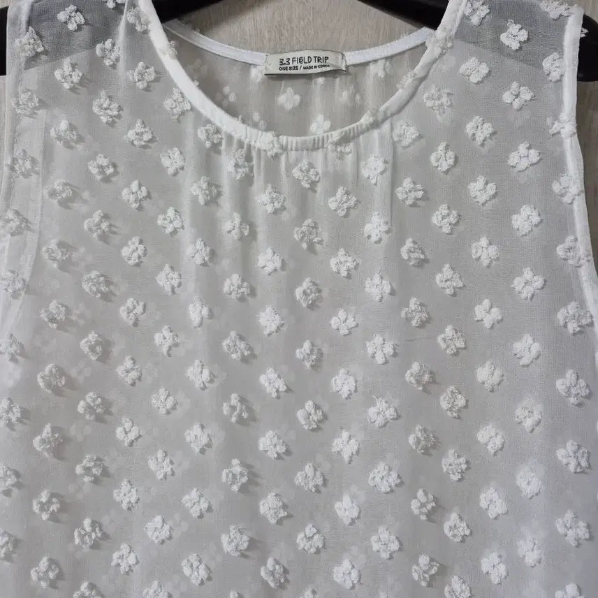 [BUNJANG] Embossed Flower Lace See-Through Layered Dress / 엠보플라워 레이스 시스루 레이어드 원피스(미착용)