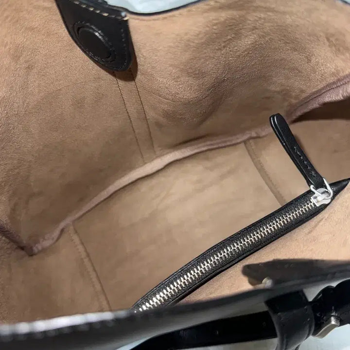 [BUNJANG] Louis Quatorze Leclair Hobo Bag / 루이까또즈  레끌라 호보백