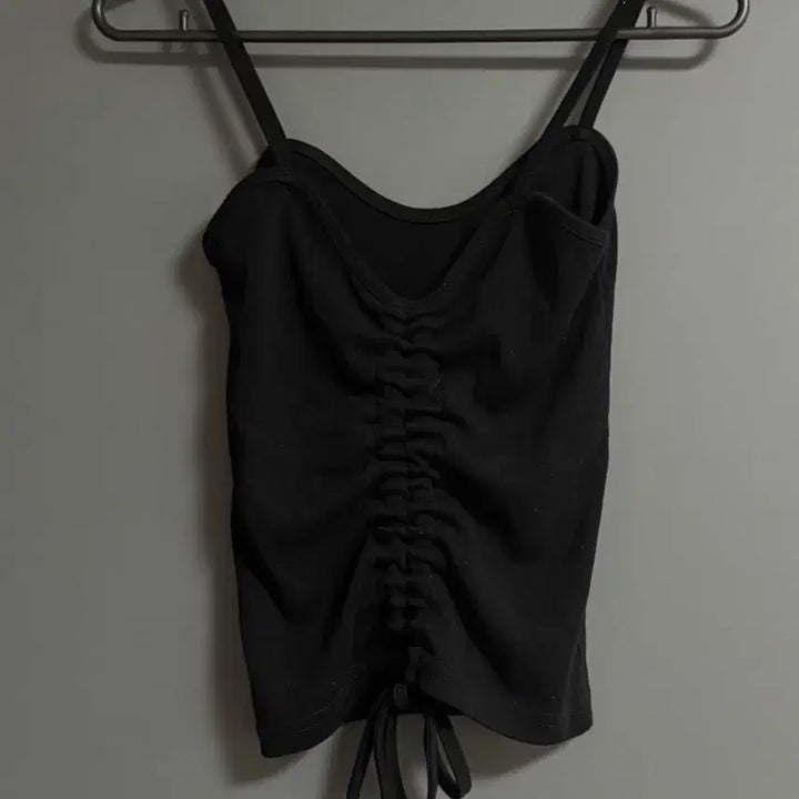 [BUNJANG] Black Shirring String Tank Top / 블랙 셔링 스트링 나시탑