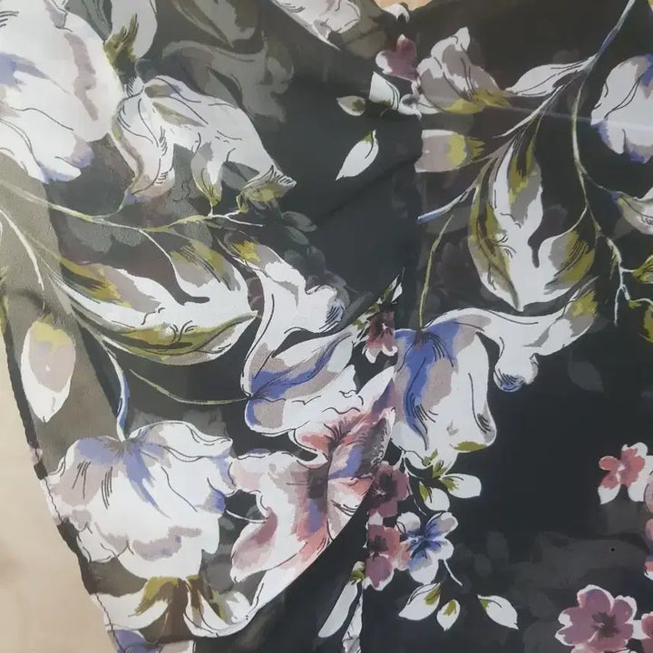 [BUNJANG] Frill Flower Chiffon Blouse (Size 55) / 프릴 플라워 쉬폰 블라우스(55)