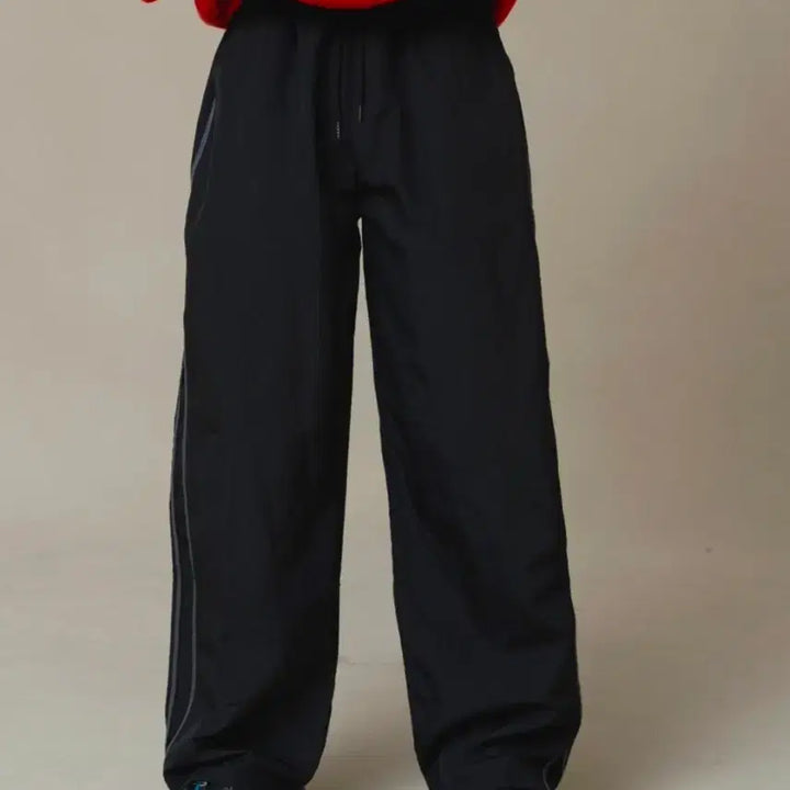 [BUNJANG] Black Training Pants with White Side Stripe / 트레이닝 팬츠