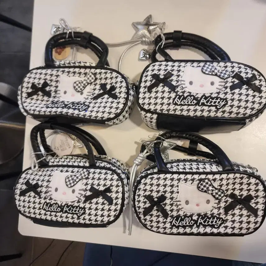 [BUNJANG] Hello Kitty Houndstooth Check Mini Bag / 헬로키티 하운즈투스 체크 미니백