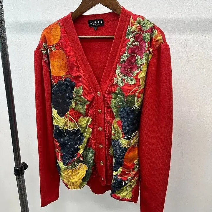 [BUNJANG] Gucci 90s Gold Fruit Pattern Silk Cardigan / 여) 구찌 90s 금장 후르츠 가디건