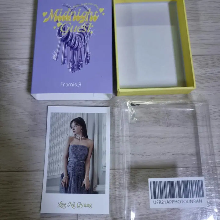 [BUNJANG] fromis_9 Nakyung DM Weverse Pre-order Exclusive Polaroid / (나경)프로미스나인 디엠 위버스 예구 특전(폴라로이드) 판매(재고:1개)