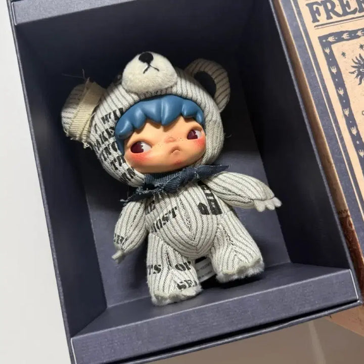 [BUNJANG] Pop Mart Hirono Freedom Island Keyring / 팝마트 히로노 프리덤 아일랜드 키링
