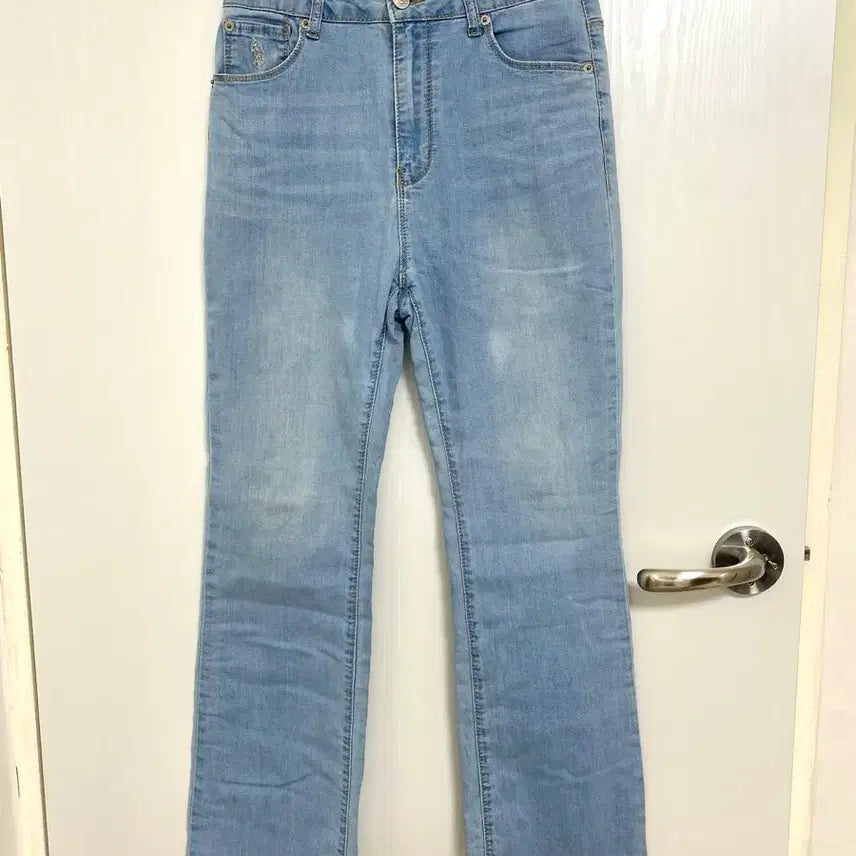 [BUNJANG] Light Wash Straight Leg Jeans / 일자 연청바지 28