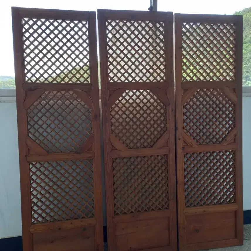 [BUNJANG] Antique Palgak Door (3 pcs) / 옛날 팔각 문짝  3개